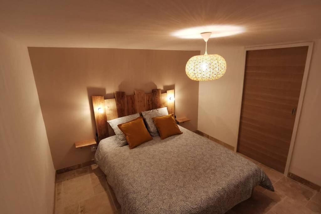 La Casita Lägenhet Saint-Étienne-du-Grès Exteriör bild